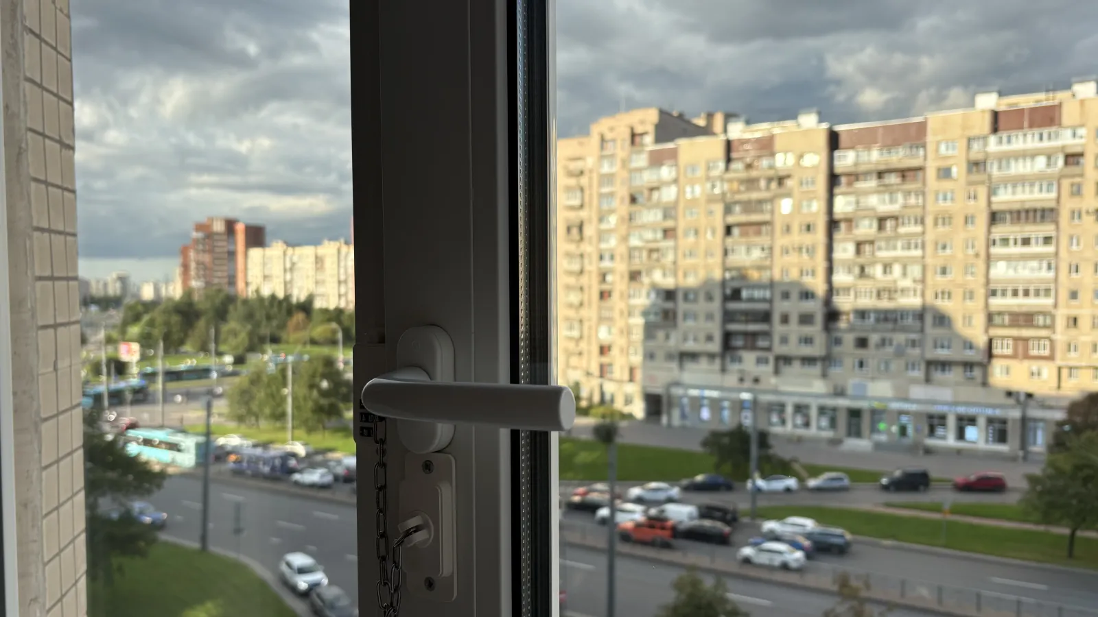 Мойка трехстворчатого окна after