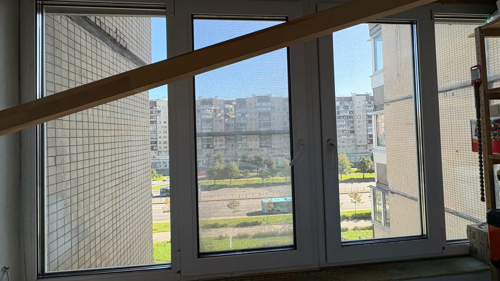 Мойка балконного остекления before
